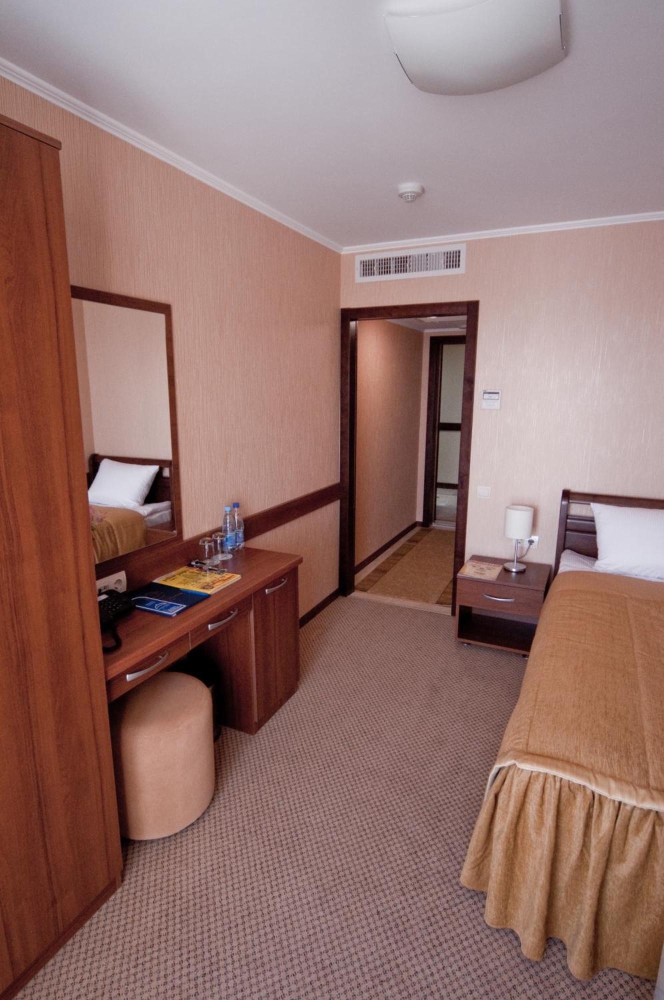 Grand-Marine Hotel & Spa Burlach'ya Balka Room photo